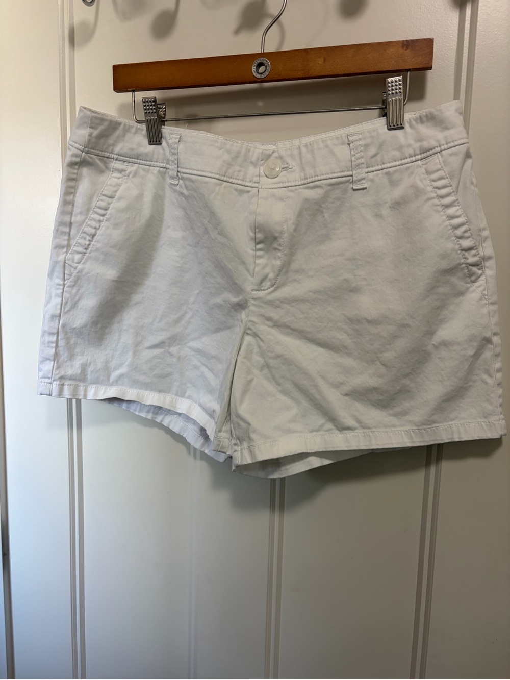 Liz Claiborne White Cotton Bermuda Shorts